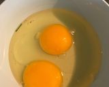 Foto langkah ke 2 dari resep Telor dadar kocai.