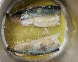 Foto del paso 1 de la receta: Caballa en escabeche