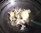 इंदौर की फेमस आलू बाटी (indore ki famous aloo bati recipe in Hindi) रेसिपी चरण 4 फोटो