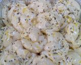 Foto langkah ke 2 dari resep Garlic cheese Bread Pullapart.