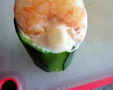 Foto del paso 16 de la receta: Troncos de calabacín rellenos de atún y langostinos