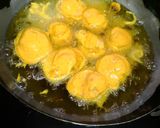 A picture of step 5 of Batata Vada.