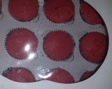 A picture of step 5 of Red velvet cake.