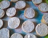 Foto del paso 5 de la receta: Alfajores chilenos