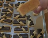 Foto langkah ke 7 dari resep Chocolate dynamite cookies.