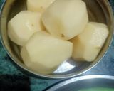 A picture of step 1 of Potatoes fry.