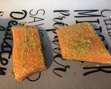 Une image de l'étape 2 de Pavés de saumon marinés et aneth à la plancha.