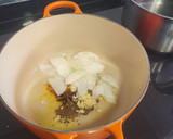Foto del paso 1 de la receta: Curry de pescado nada picante