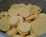 صورة لخطوة 1 من وصفة 🍟 بطاطا على فرّوج 🍗🍋🌶🍋