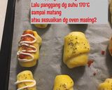 Foto langkah ke 7 dari resep Roti Unyil isi sosis.