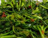 Foto langkah ke 4 dari resep Tumis Kangkung Belacan.