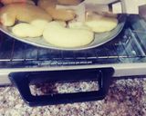 A picture of step 4 of Colombian Pan de Yuca 💟.