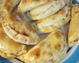 A picture of step 3 of Guava & Cream Cheese Empanadas Baked.