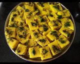 रवा ढोकळा (rava dhokla recipe in marathi) रेसिपी स्टेप 6 फोटो 