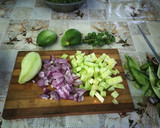 Foto del paso 2 de la receta: Ensalada de pepino con zumo de uvas verdes 🥒