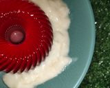 Foto langkah ke 4 dari resep Puding Kolam Merah Putih.
