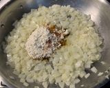 A picture of step 2 of Shrimp Curry.