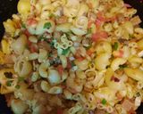 A picture of step 5 of Masala chunk pasta.