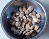Hình bước làm 1 của món NGHÊU hấp kiểu Thái