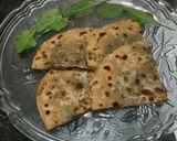 पालक के पराठे (palak ke parathe recipe in Hindi) रेसिपी चरण 4 फोटो