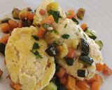 Foto del passaggio 7 della ricetta Gnudi al salmone con verdure saltate