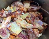 Hình bước làm 1 của món Gà ta kho nghệ