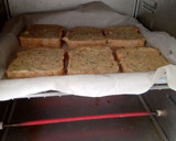 Foto langkah ke 4 dari resep Garlic bread roti tawar gandum.