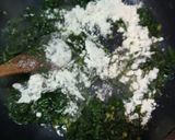 Foto del paso 2 de la receta Coliflor rellena, con bechamel de espinacas