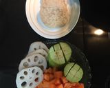 รูปขั้นตอนการทำที่ 2 ของ ข้าวโปะแฮมเบอร์ก กับผัดผักซอสปอนสึ สำหรับเด็ก