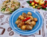 Hình bước làm 4 của món Sườn Sụn Kho Trứng Cút