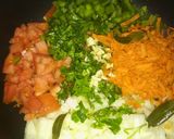 Foto del paso 1 de la receta: Arroz con verduras, caldo y papas peruana