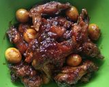 Foto langkah ke 3 dari resep Semur telur puyuh dan sayap ayam ☺.