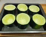 Foto del paso 1 de la receta: Timbal de calabacín relleno de verduras y pollo especiado