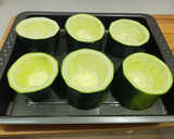 Foto del paso 1 de la receta: Timbal de calabacín relleno de verduras y pollo especiado