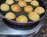 A picture of step 4 of Maggi Appe.