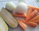 Foto del paso 1 de la receta: Asado vegetariano...🤔😜😛🍆🥒🥕🌰🌶🍯