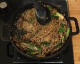 Foto langkah ke 7 dari resep Sohun Ayam Claypot Devina Hermawan.