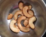 A picture of step 1 of Banana delight.