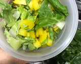 Foto del paso 3 de la receta: Ensalada caliente de sobritas