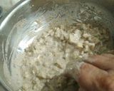 A picture of step 3 of Kuttu ki Chatpte pakorde.