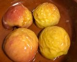 Foto del paso 6 de la receta: Lomo al ajillo con salsa de quesos y manzana asada, para cena-exprés