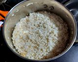 A picture of step 1 of Bread Upma.
