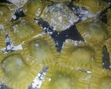 Foto langkah ke 5 dari resep Ravioli Pasta isi bayam #BikinRamadanBerkesan.