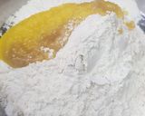 A picture of step 1 of Mawa Gujiya.