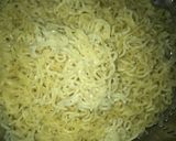 A picture of step 1 of Awaran indomie.