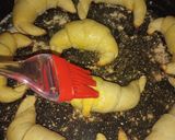 Foto del paso 9 de la receta: Medialunas dulces caseritas 😋