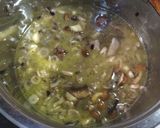 Gombaleves, de aszalt szilvával recept fázis 1 fotója