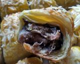 Foto langkah ke 9 dari resep Bolen Pisang Cokelat Keju.