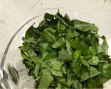Foto del paso 3 de la receta: Pesto de cilantro con albahaca