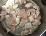 Foto del paso 1 de la receta Sopa de pollo, brocoli y patata